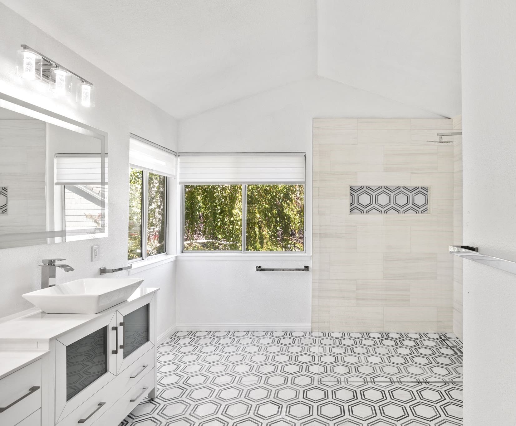 Bathroom remodel in Oceanside San Diego CA by Evergreen Remodeling & Construction